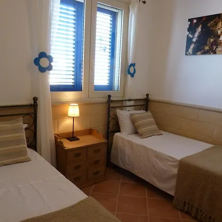 Azzurra Villa Lendinuso